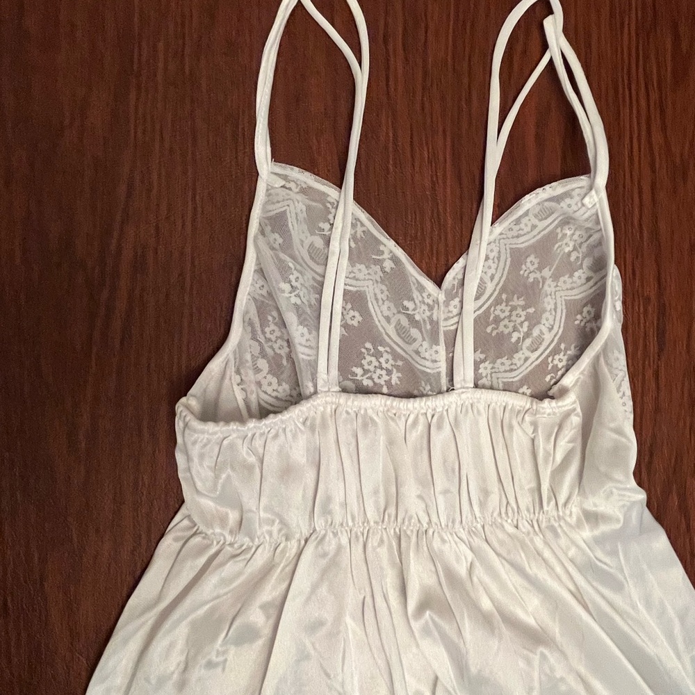 Elegant White Lace Nightgown Set XS Petite. Boutique custom fit. Vintage 1983! - Picture 4 of 7